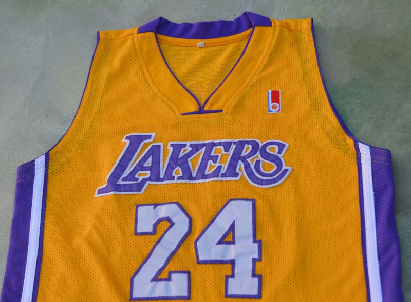 kobe bryant retro jersey 24